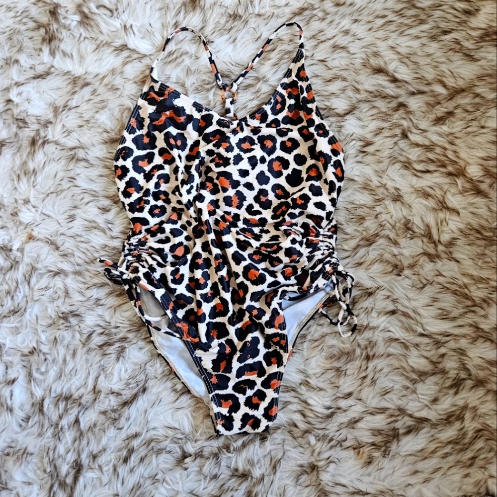 Leopard print Cupshe swimsuit xl